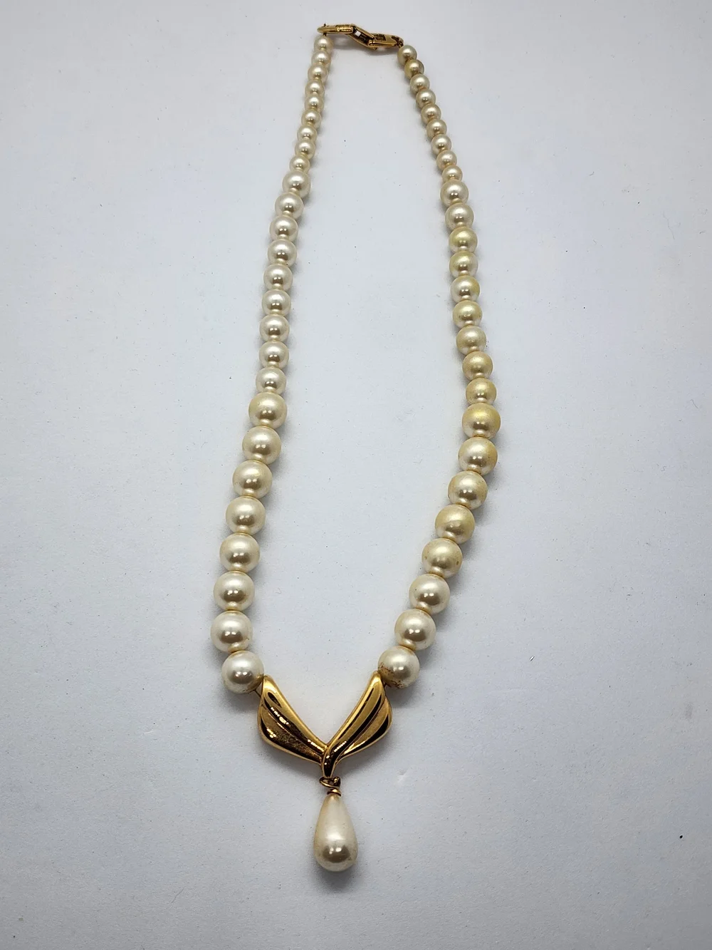 Vintage Signed Napier Faux Pearl Necklace with Gold Tone V Accent & Teardrop Pen